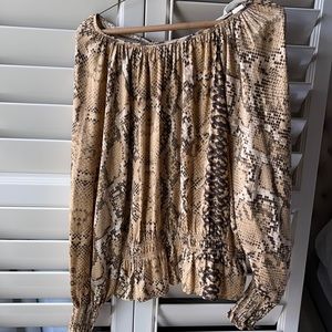 Lot of 3 Medium shirts H&M, Old Navy